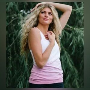 ZYIA Poppy Ombré Pink and White Fitted Women's Tank Top